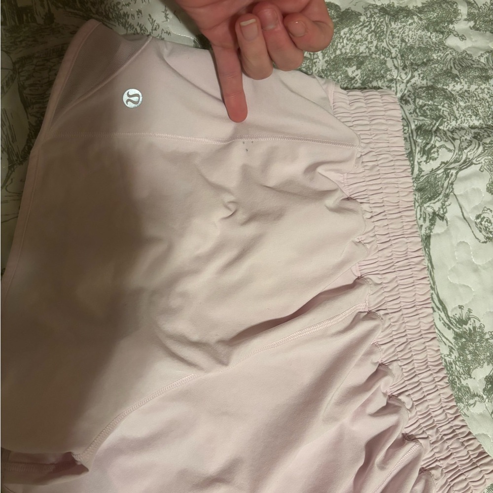 Lululemon sz 8 Hotty Hot Shorts Flush Pink tennis running loungewear barbiecore - Picture 3 of 16
